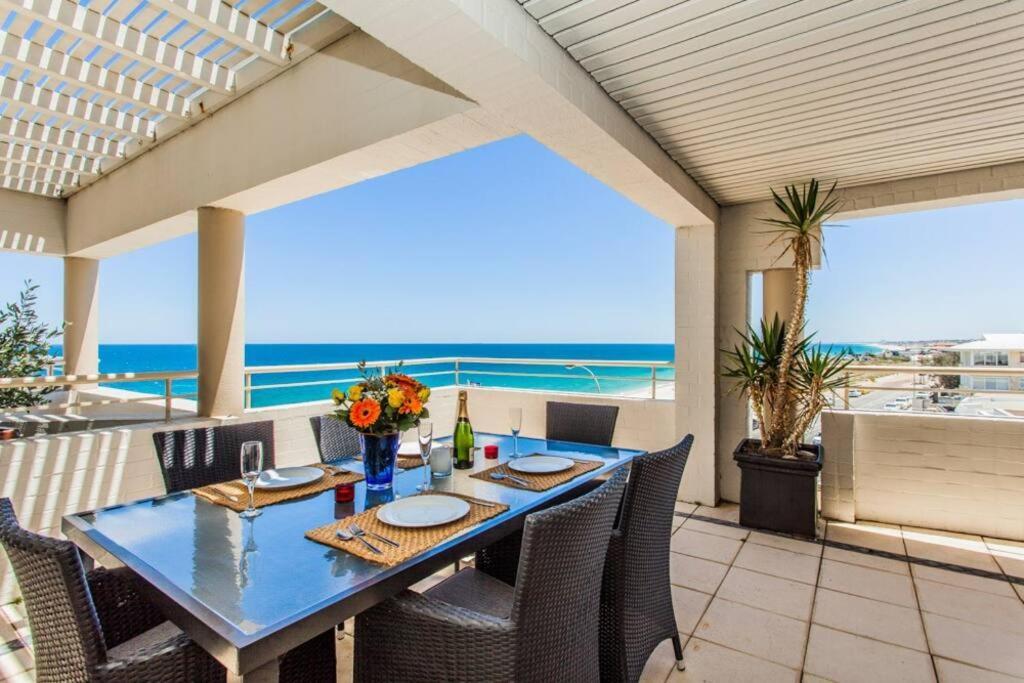 Beach View Apartment In Cottesloe Перт Экстерьер фото